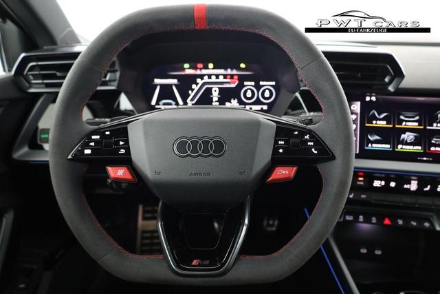 Audi RS3 Sportback 2.5 TFSI quattro, SONOS, Navi, Kamera, Side, 5 J.-Garantie 