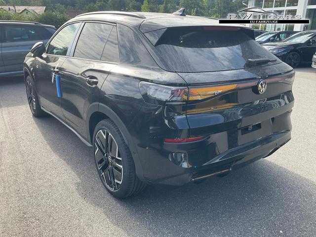 Volkswagen T-Roc 1.5 eTSI 110 kW R-Line DSG Black, AHK, IQ.Light, Kamera, el. Klappe, 19-Zoll 