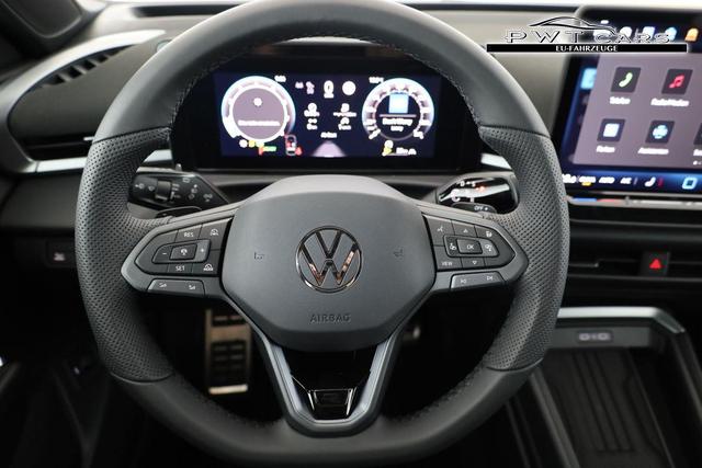 Volkswagen T-Roc 1.5 eTSI 110 kW R-Line DSG Black, AHK, IQ.Light, Kamera, el. Klappe, 19-Zoll 