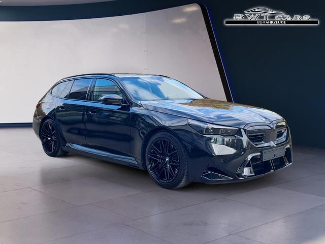 BMW M5 Basis Touring Compund+Comfort+DrivAssistPro+Pano 