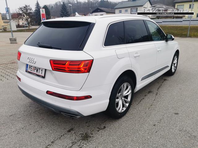 Audi Q7 