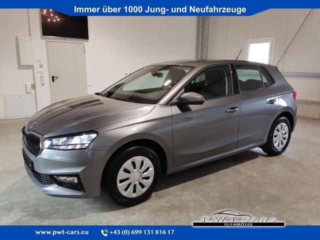 Skoda Fabia - Selection 1.0 TSI 95 PS 4JahreGarantie-Smartlink-Rückfahrkamera-2x PDC-Kessy-Sofort