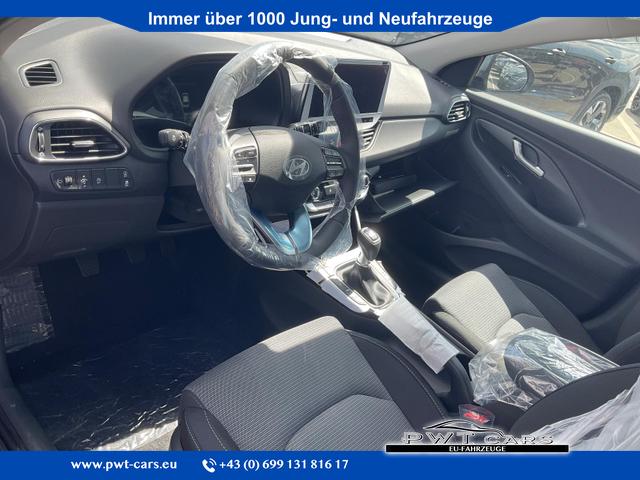 Hyundai i30 Kombi - 1.5i Family, Navi, LED, Kamera, sofort