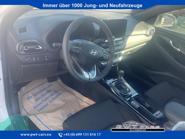 Hyundai i30 Kombi - 1.0 T-GDI DCT Family, Navi, ACC, Side, Winter, 17-Zoll, Klimaautomatik