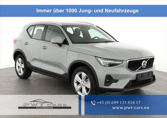Volvo XC40 - Core 2WD B3 Mild-Hybrid Core, Navi, Thors Hammer, Winter, Kamera, el. Klappe