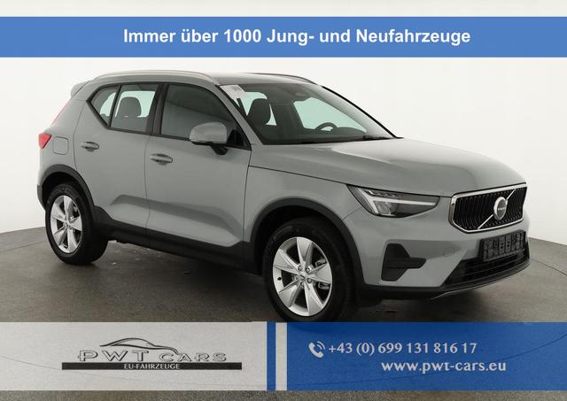 Volvo XC40 - Core 2WD B3 Mild-Hybrid Core, AHK, Navi, Thors Hammer, Winter, Kamera, el. Klappe