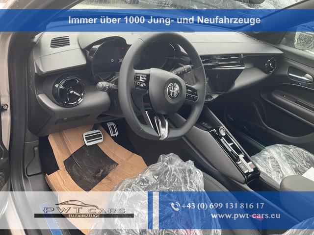 Alfa Romeo Junior - Ibrida 1.2 VGT 48V-Hybrid (100kW) Speciale Speciale, 18-Zoll, Kamera, el. Klappe, Sitzheizung