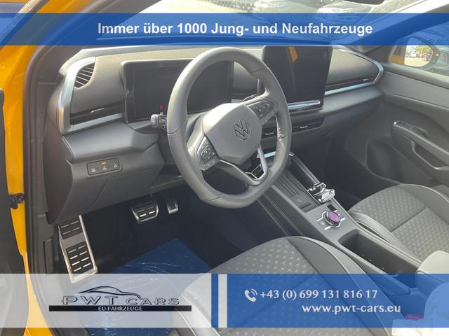 Volkswagen T-Roc - 1.5 eTSI 110 kW R-Line DSG Black, AHK, IQ.Light, Kamera, el. Klappe, 19-Zoll