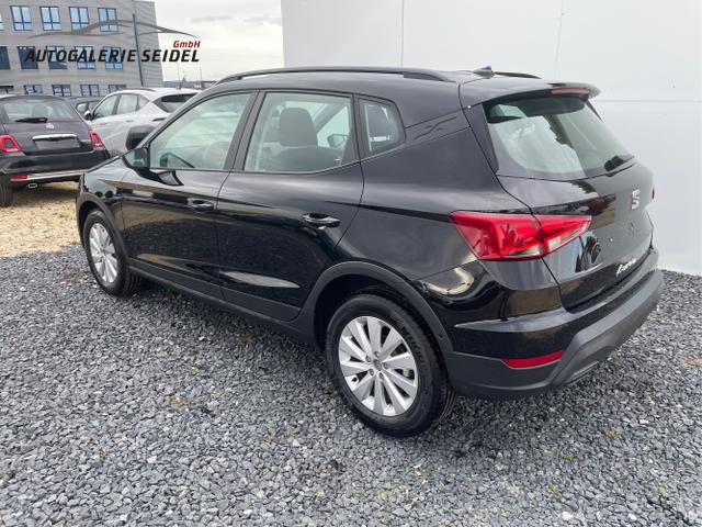 Seat / Arona / Weiß / / / 