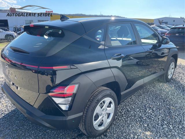 Hyundai / KONA / Weiß / / / 