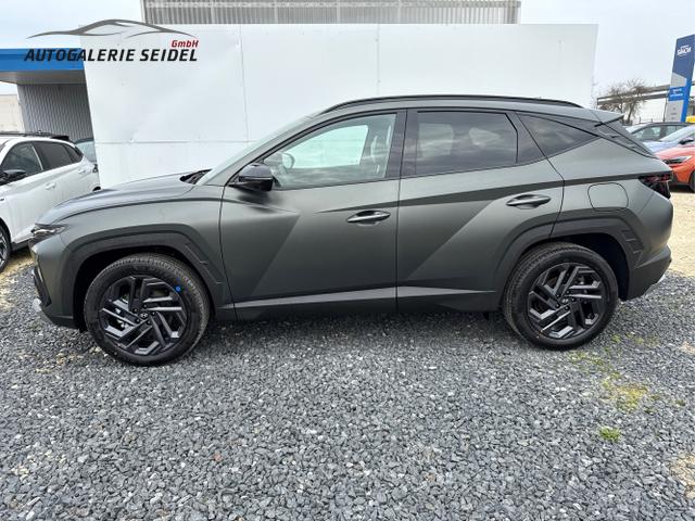 Hyundai / TUCSON FACELIFT / Weiß / / / 