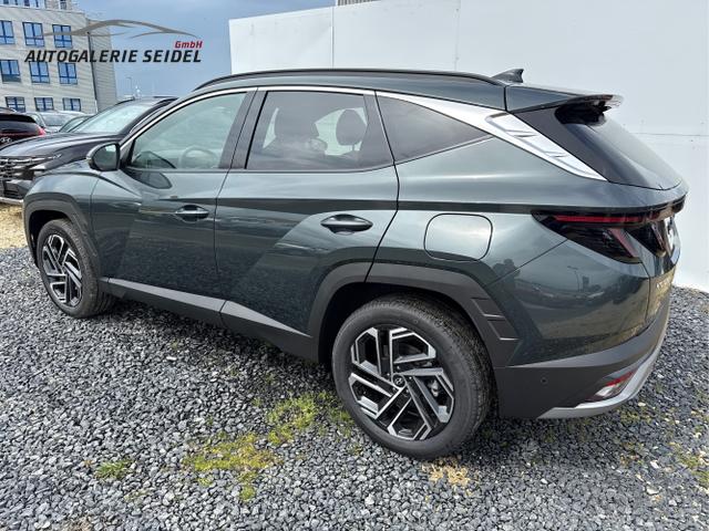 Hyundai / TUCSON FACELIFT / Weiß / / / 