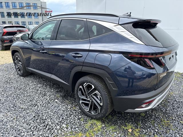 Hyundai / TUCSON FACELIFT / Weiß / / / 