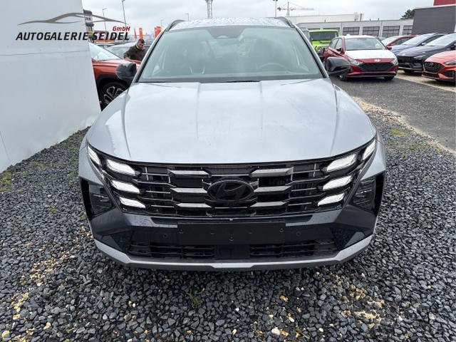 Hyundai / TUCSON FACELIFT / Weiß / / / 