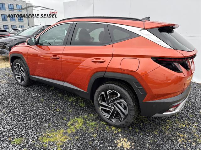 Hyundai / TUCSON FACELIFT / Weiß / / / 