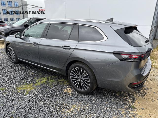 Volkswagen / Passat Variant / Weiß / / / 