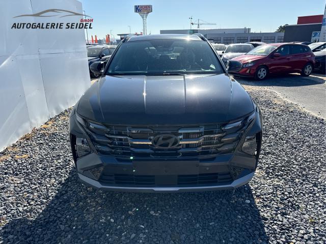 Hyundai / TUCSON FACELIFT / Wei&szlig; / / / 