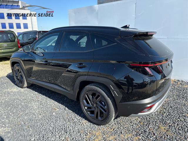 Hyundai / TUCSON FACELIFT / Wei&szlig; / / / 