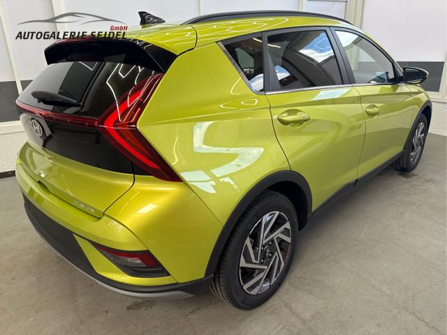 Hyundai / BAYON / Grün / / / NAVI SHZ RFK PDC KLIMAAUTOMATIK Licht/Regensensor