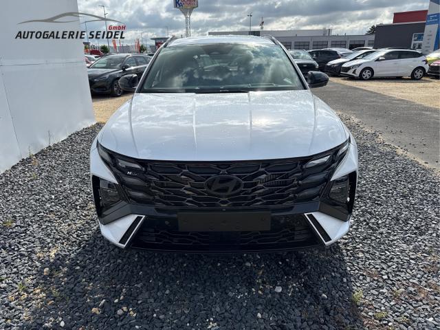 Hyundai / TUCSON / Weiß / / / 