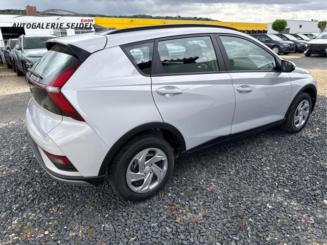 Hyundai / BAYON / Weiß / / / 