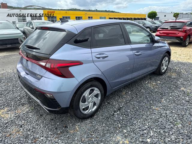 Hyundai / i20 / Blau / / / DCT WP KLIMAAUTOMATIK NAVI RFK TEMPOMAT