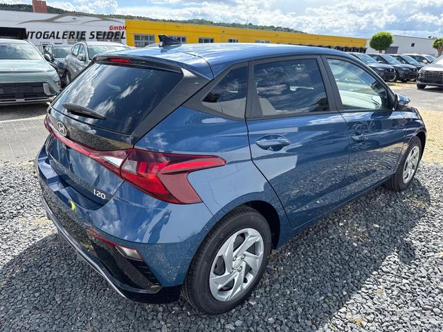 Hyundai i20 COMFORT DCT WP KLIMAAUTOMATIK NAVI RFK TEMPOMAT 