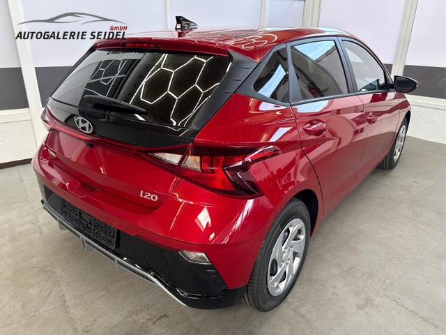 Hyundai i20 COMFORT DCT WP KLIMAAUTOMATIK NAVI RFK TEMPOMAT 