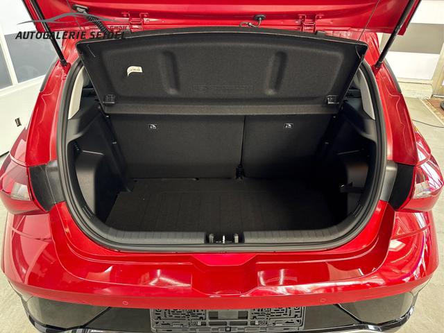 Hyundai i20 COMFORT DCT WP KLIMAAUTOMATIK NAVI RFK TEMPOMAT 