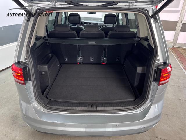 Volkswagen / Touran / Silber / / / 