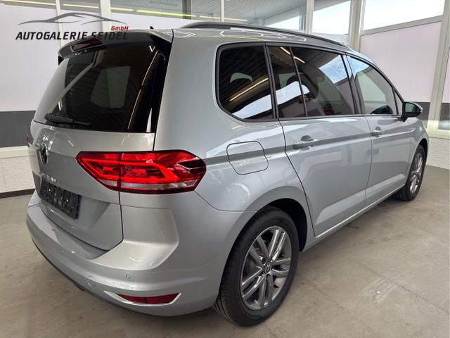 Volkswagen / Touran / Silber / / / 