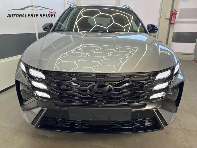 Hyundai / TUCSON / Silber / / / 