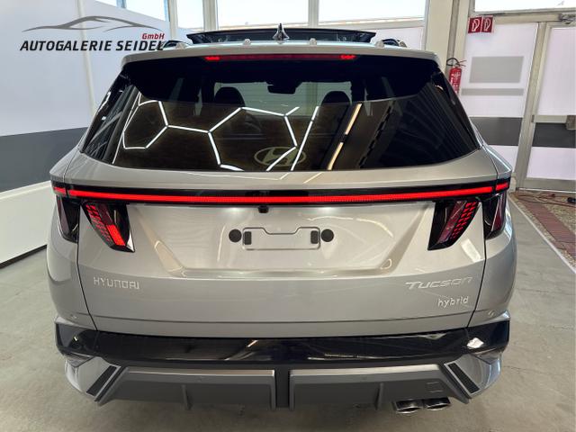 Hyundai / TUCSON / Silber / / / 