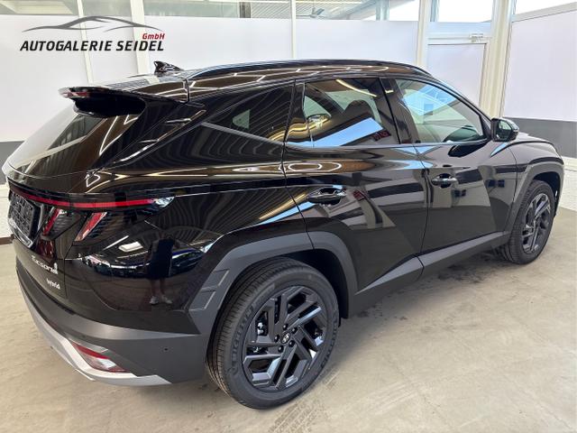 Hyundai / TUCSON / Schwarz / / / 20th Anniversary 360 ACC SHZ MATRX
