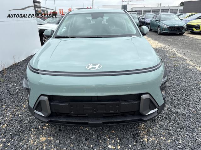 Hyundai / KONA / Grün / / / NAVI KLIMAAUTOMATIK PDC v+h RFK