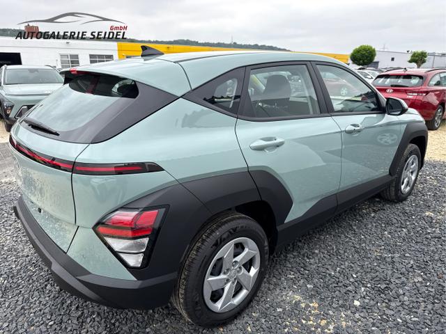 Hyundai / KONA / Grün / / / NAVI KLIMAAUTOMATIK PDC v+h RFK