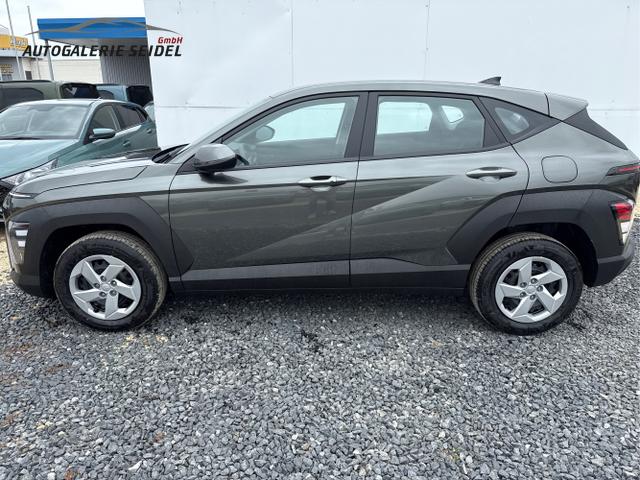 Hyundai / KONA / Grau / / / NAVI KLIMAAUTOMATIK PDC v+h RFK