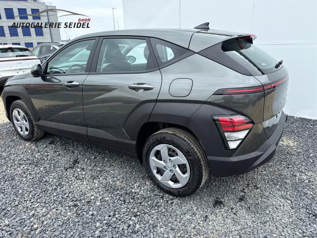 Hyundai / KONA / Grau / / / NAVI KLIMAAUTOMATIK PDC v+h RFK