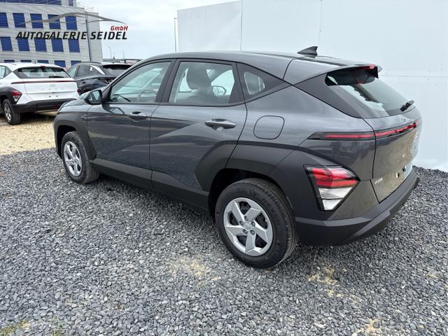 Hyundai / KONA / Grau / / / NAVI KLIMAAUTOMATIK PDC v+h RFK
