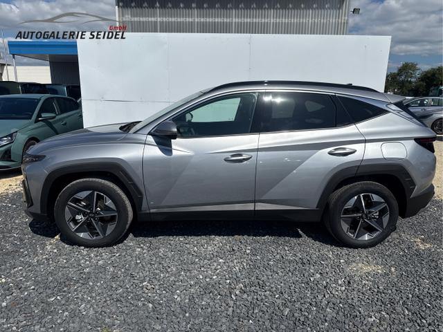 Hyundai / TUCSON / Silber / / / PANO SHZ v+h 18 ALU