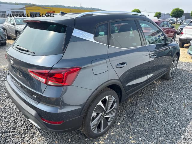 Seat / Arona / Grau / / / NAVI SHZ VOLL LED RFK PDC v+h 18ALU 