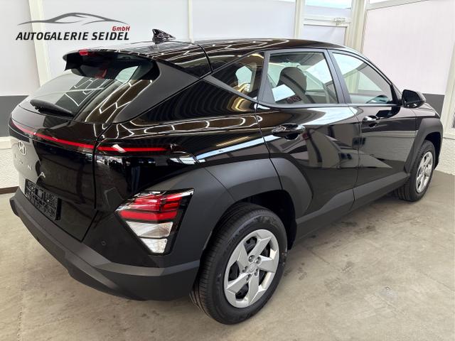 Hyundai / KONA / Schwarz / / / NAVI KLIMAAUTOMATIK PDC v+h RFK