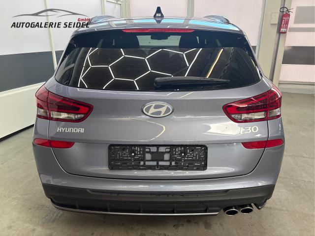 Hyundai / i30 / Blau / / / DCT ACC NAVI RFK WP 