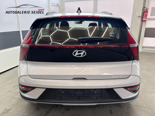 Hyundai / BAYON / Grau / / / DCT NAVI RFK PDC 