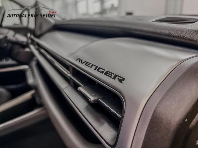 Jeep Avenger Summit e-DCT6 ACC RFK SHZ PDC KEYLESS El.Heckklappe 