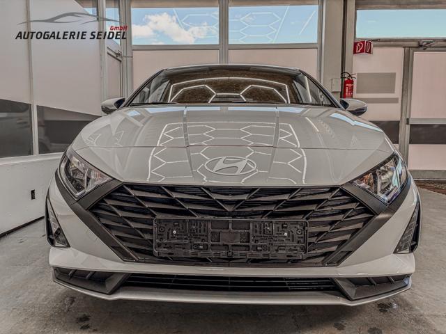 Hyundai i20 COMFORT NAVI RFK TEMPOMAT 