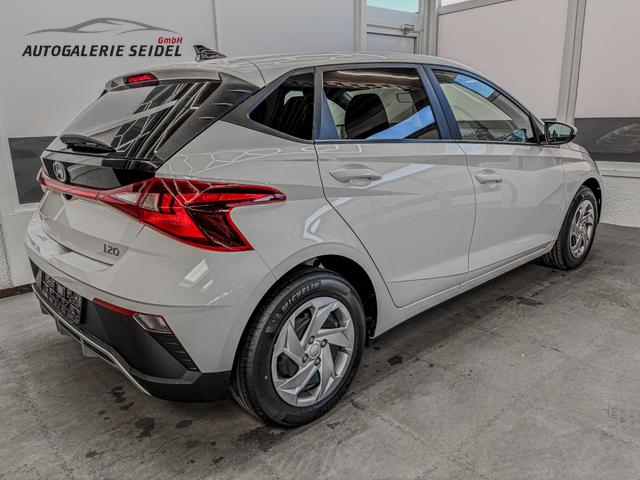 Hyundai i20 COMFORT NAVI RFK TEMPOMAT 