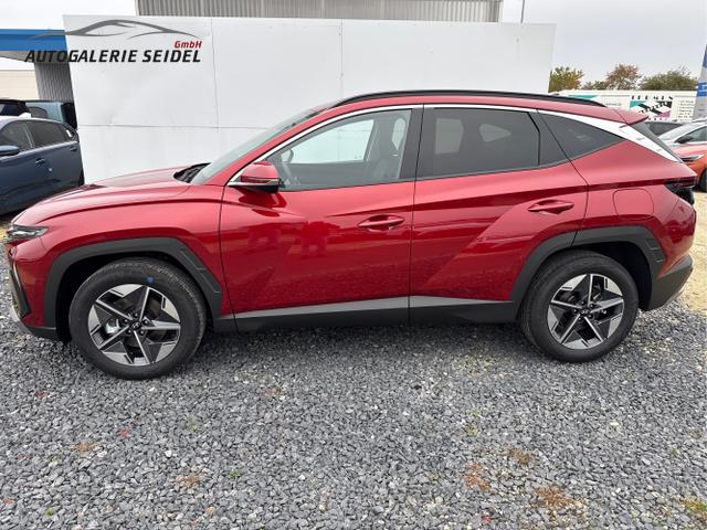 Hyundai / TUCSON / Rot / / / DCT ACC SHZ NAVI PDC RFK