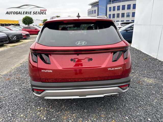 Hyundai / TUCSON / Rot / / / DCT ACC SHZ NAVI PDC RFK