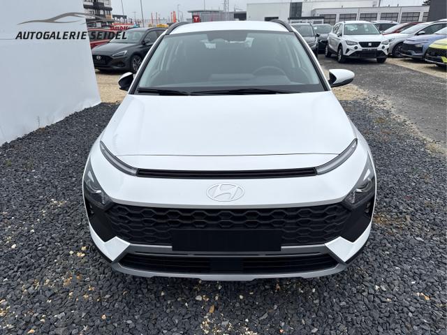 Hyundai / BAYON / Weiß / / / NAVI RFK PDC TEMPOMAT 